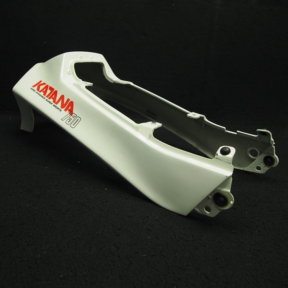 GSX750S カタナ 刀 テールカウル スズキ 刀 ダックテール テールカウル FRP製品 GSX1100S GSX750S