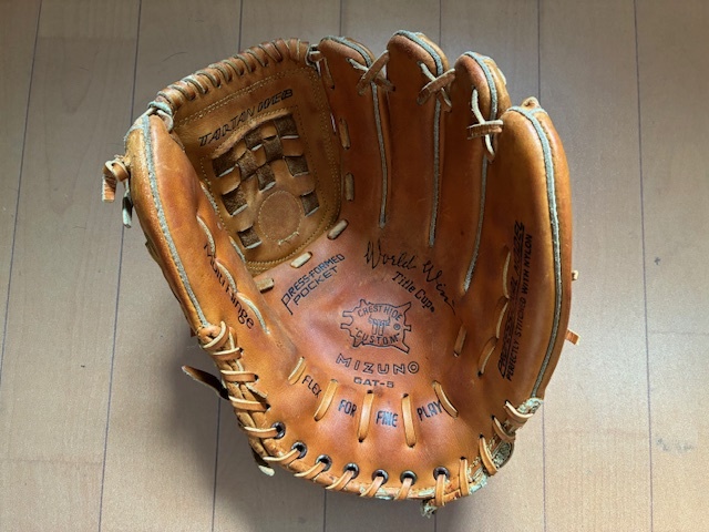 【ビンテージ】MIZUNO 硬式グラブ 赤カップ ミズノ直営店限定】硬式用ワールドウィン復刻版(赤カップマーク