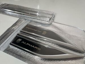 新品 アルファード サイドエンブレム TOYOTA ガーニッシュ トヨタ エアロパーツ フェンダーガーニッシュ 鏡面 メッキ 希少 ALPHARD