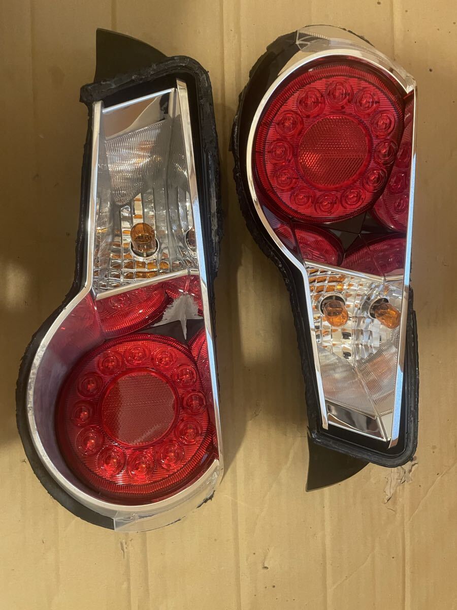 86のテールランプ　左右(ジャンク) 86のテールランプ 左右(ジャンク) 86のテールランプ 左右