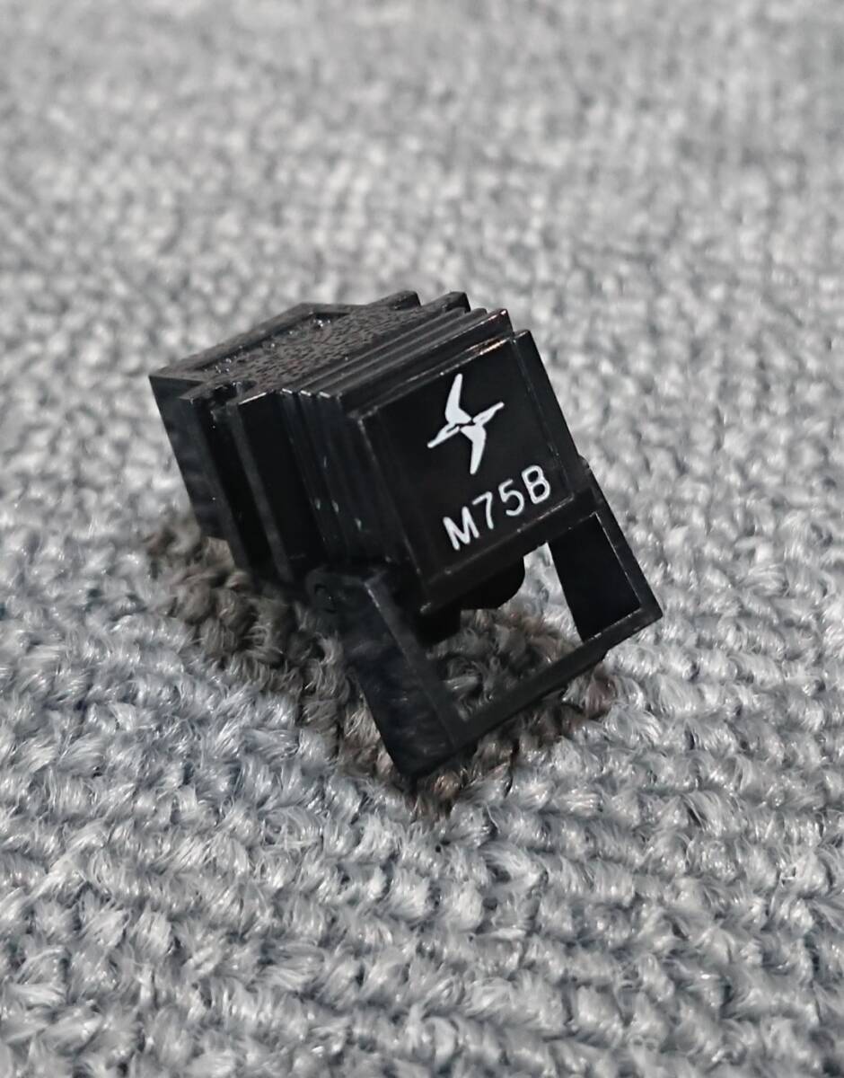 SHURE シュアー　M 75B カモメ　中古美品　針2本付き SHURE シュアー M 75B カモメ 中古美品 針2本付き SHURE