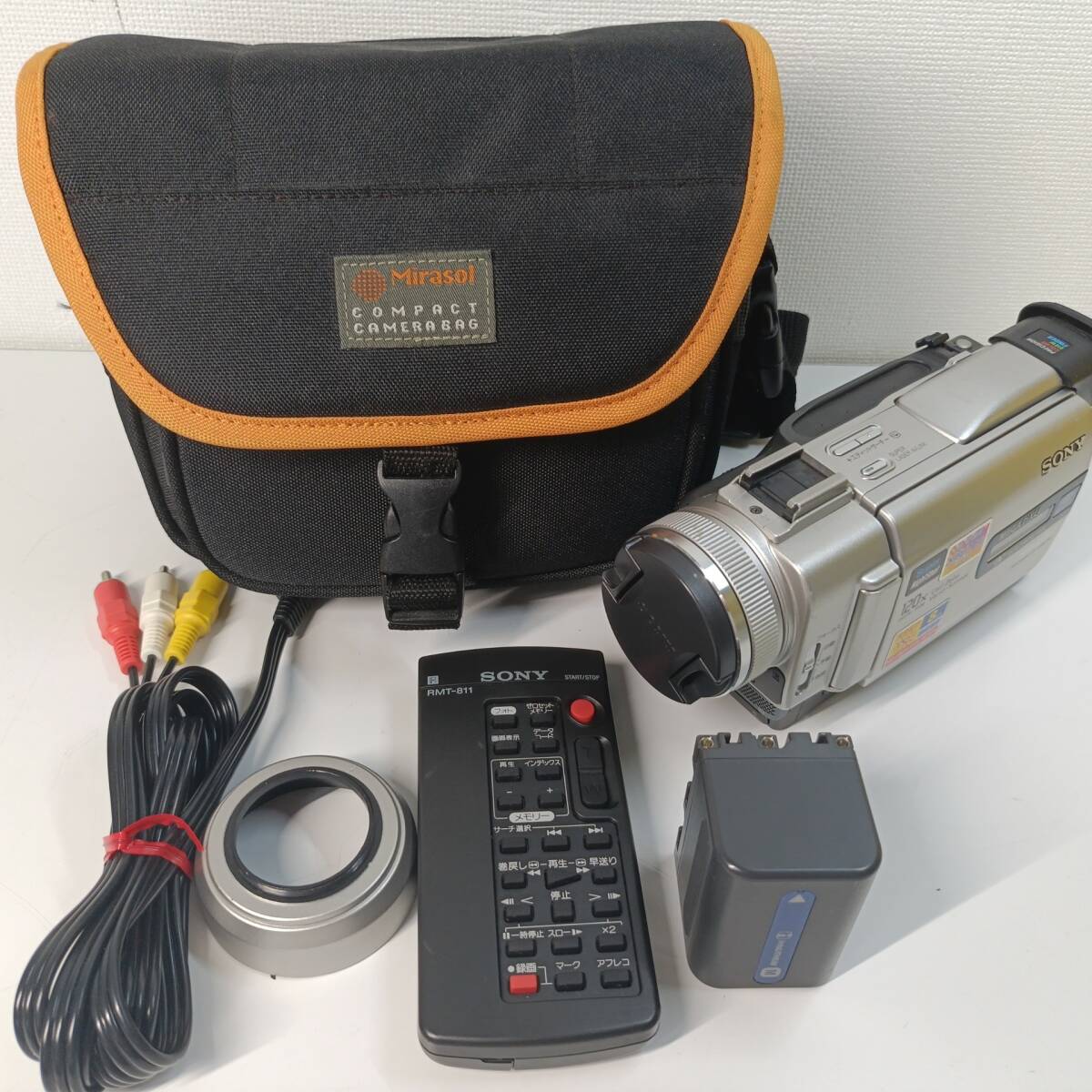 ソニー ビデオカメラDCR-TRV20ミニDVテープ 作動機 充電器電源セット ソニー ビデオカメラDCR-TRV20ミニDVテープ 作動機 充電器電源