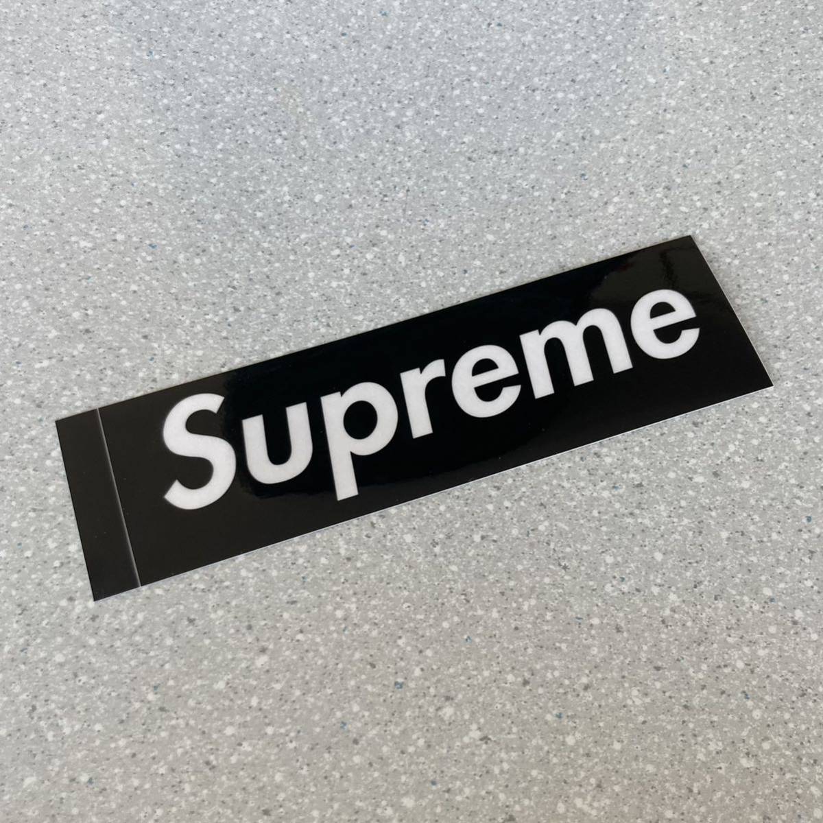 希少　美品　正規品　Supreme ロゴデザインマフラー 黒 イタリア製 Supreme ロゴ入りマフラー 黒 イタリア製