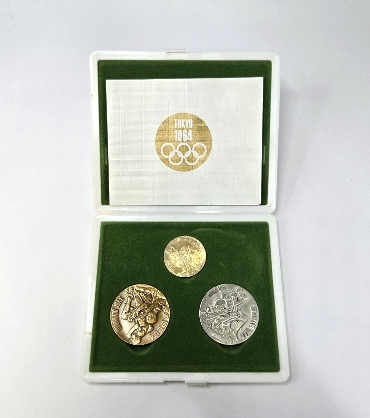 【純銀】オリンピック記念メダル 東京2020オリンピック競技大会 記念貨幣発行記念章牌（純銀製