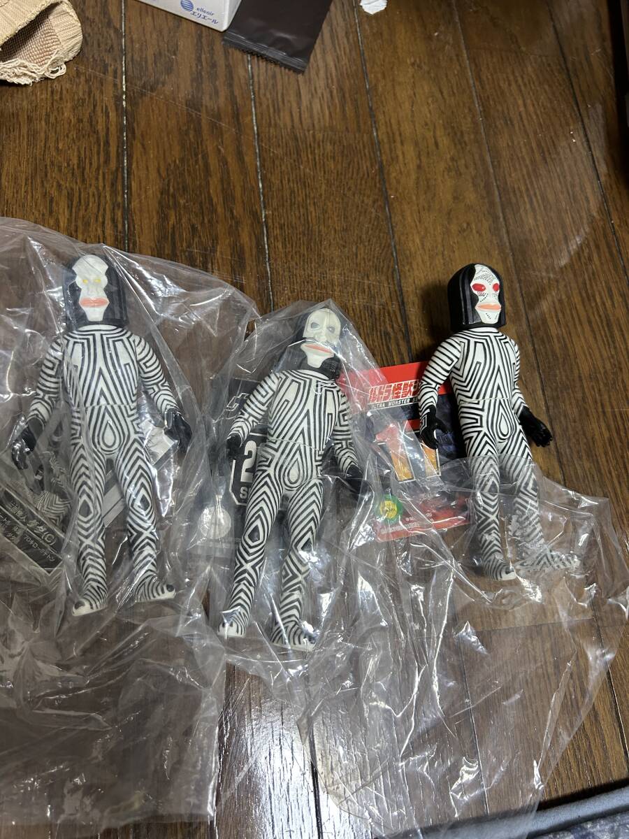 ウルトラＱ登場怪獣・宇宙人（バンダイ）ソフビフィギュア12体セット ウルトラQ・ウルトラマン＆登場怪獣・宇宙人（バンダイ）ソフビ