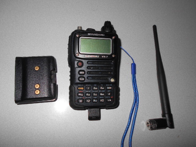 VX-7 アマチュア無線 受信機　いろいろ 古い無線機 VX-7と切らしたアマチュア無線局免の取り直し（途中