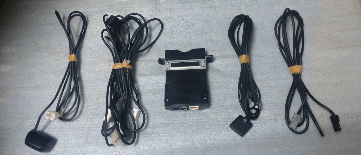 トヨタ ETC 2.0 08686-00640 配線付き Yahoo!オークション -「etc2.0 トヨタ」の落札相場・落札価格