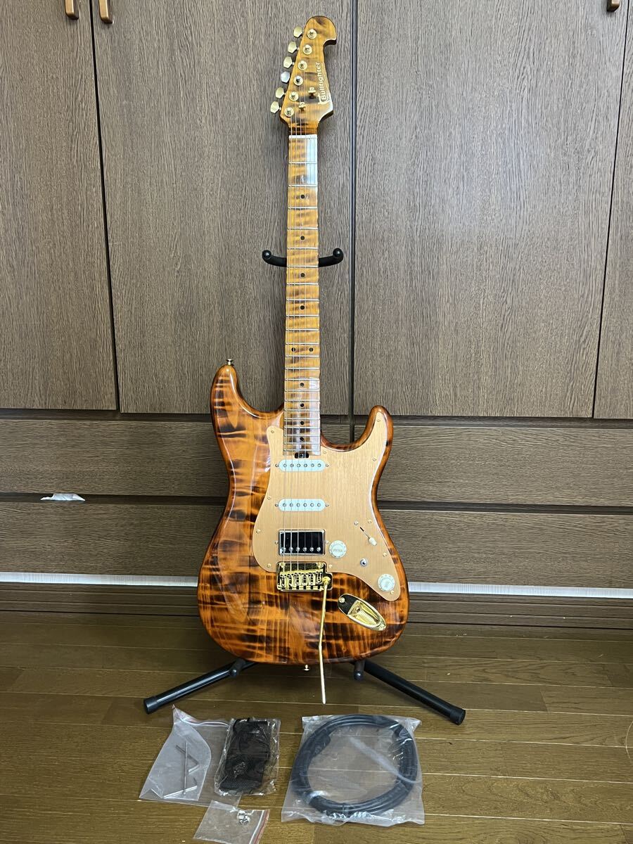 k*e様 PB141 エレキギター　白　やや傷汚れあり　動作不明　ジャンク　10 k*e様 PB141 エレキギター 白 やや傷汚れあり 動作不明 ジャンク 10