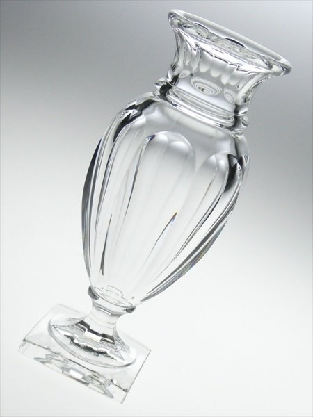 値下げしました❗️Baccarat クリスタル花瓶　小ぶりで使いやすい！ Baccarat クリスタル 花瓶