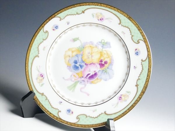 新品未使用　鳳凰、麒麟、蝶々、雲の大倉陶園大皿28センチ☆鳳凰飾りのヴィンテージ 新品未使用 鳳凰、麒麟、蝶々、雲の大倉陶園大皿28センチ☆鳳凰