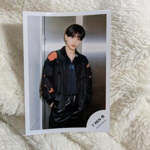 中村嶺亜 公式写真①