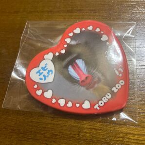 東武動物公園 東武動物園グッズ マントヒヒ 猿 エビゾウ エビゾー 海老蔵 ハート型缶バッジ 缶バッチ 缶バッヂ 足跡付き 推し活