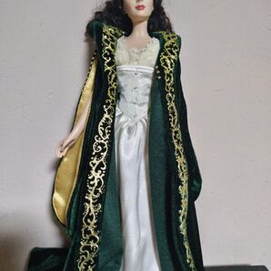 フランクリンミントスカーレットオハラ 寝間着と、グリーンのベルベットのガウン