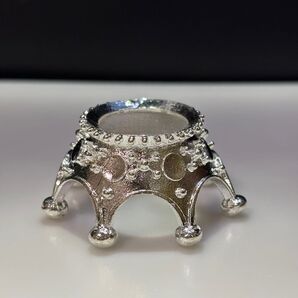 【501】台座 王冠 シルバー 内径27㎜ 天然石 スフィア