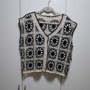 未使用ニット ベスト 透かし編み2