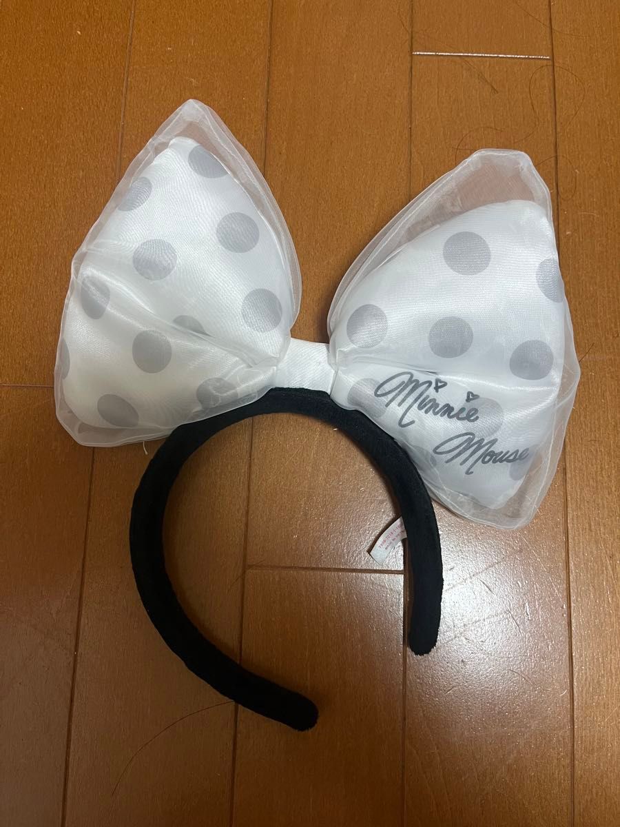 ディズニー カチューシャ ミニーちゃん デカリボン レース 1度使用しました。美品です。 カチューシャ TDR ディズニー ディズ