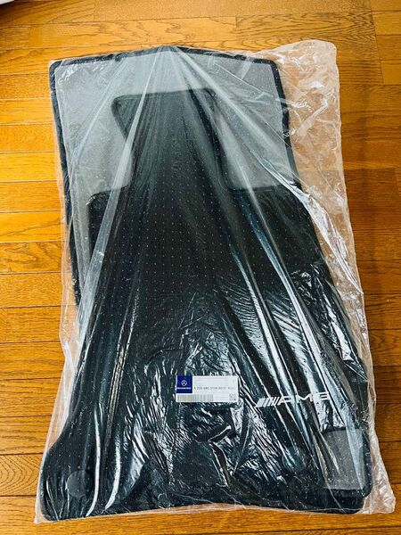 W205 S205 純正部品 AMGフロアマット4点セット 右ハンドル用 新品未開封
