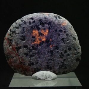 ユーパーライト 15.9g UPR512 アメリカ ミシガン州 蛍光性方ソーダ含有閃長岩 天然石 原 石 パワーストーン