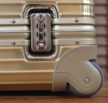 RIMOWA Topas Gold Trolley リモワ トパーズゴールド 【絶版！】_画像6