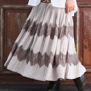 n'Or 繊細レース マット サテンプリーツスカート オシャレウォーカー