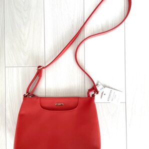 ラスト indexオレンジレッド赤色味デザインが可愛いショルダーバッグ