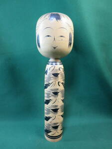 Бесплатная доставка Showa Kokeshi Tetsuro Tetsuro Tetsuro Tetsuro Tetsuro Folk Art Woodworking 21cm Toy