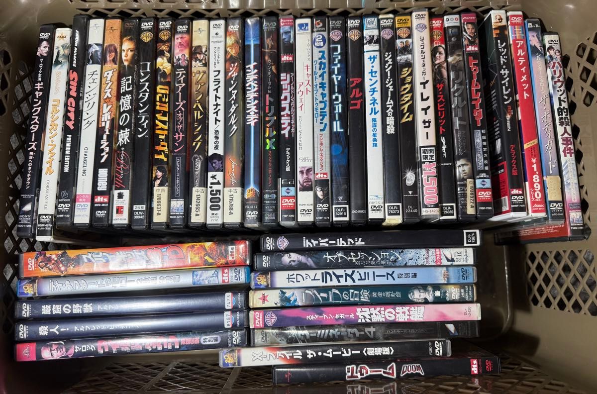 DVD 1点700円　990円　まとめ売り　即購入しないでください。