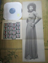 LP Freda Payne「CONTACT」 輸入盤 SMAS-7307 盤両面に微かなかすり傷 ジャケットに微かな汚れ・色落ちと天地背に擦れとポスター部分にシワ_画像2