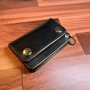 【トラッカーウォレット ミニ】 マリアムホースバット ブラック 茶芯 シルバー