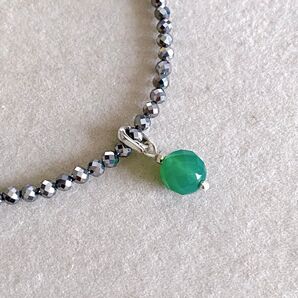 【お得な取り外し可能☆パチンと開閉チャーム付】テラヘルツネックレス 40〜45cm グリーンオニキス