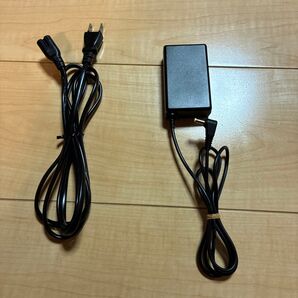 ソニー純正品 PS5 ワイヤレスコントローラー 充電スタンド用 『ACアダプター(ADP-15WH)』と『電源コード(2.5m)』