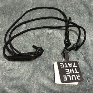 RULE THE FATE スマホストラップ