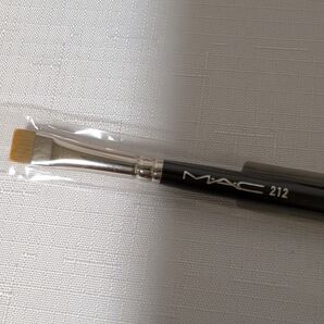 MAC #212 フラット ディファイナー ブラシ