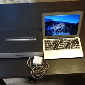 Apple マックブック air 11インチ