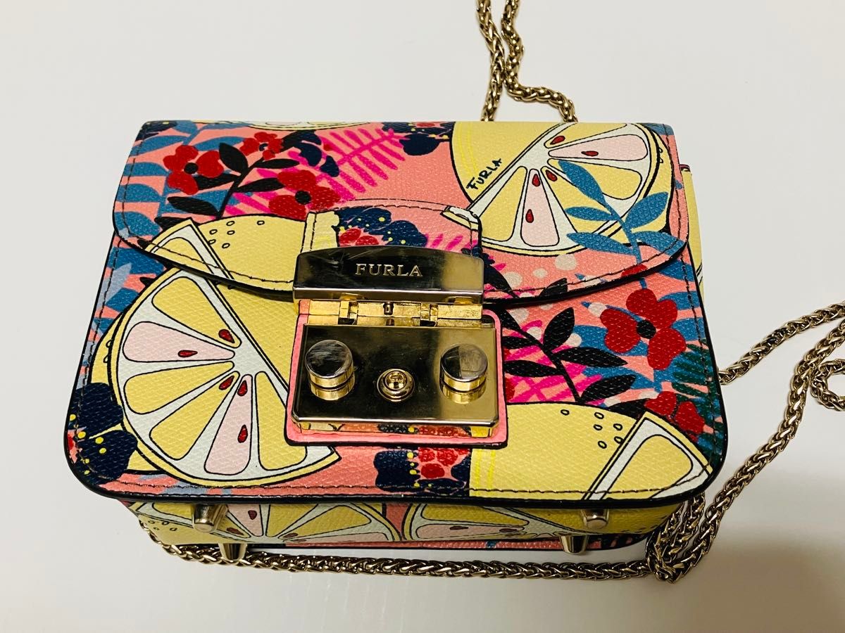 FURLA フルラフルーツ柄 レモン フラワー 花柄 ピンク メトロポリス チェーンショルダーバッグ バック 鞄 カバン ブランド