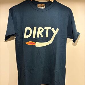 AT-DIRTY DIRTY Tシャツ ネイビー