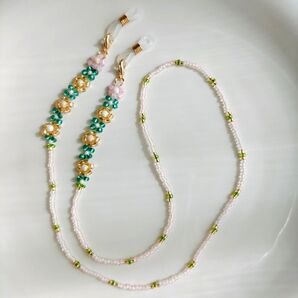 ピンク&ゴールド&グリーンのお花メガネチェーン《お子様用》**ハンドメイド**