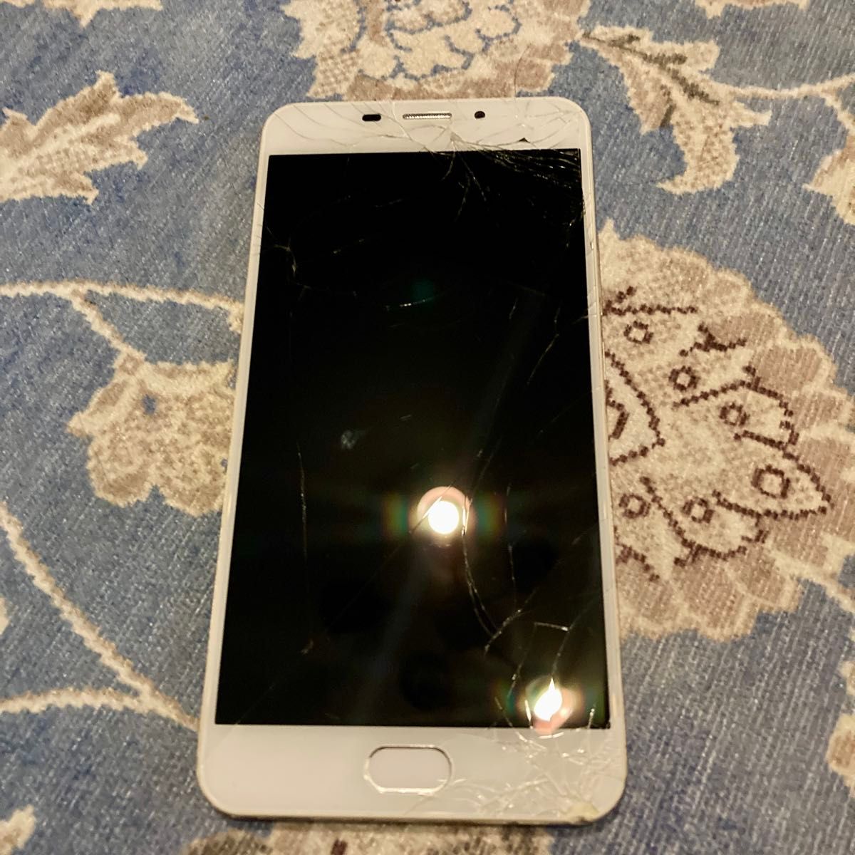 ジャンク品 JETFON スマートフォン 画面割れ 部品取りに 起動不可 本体のみ