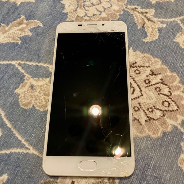 ジャンク品 JETFON スマートフォン 画面割れ 部品取りに 起動不可 本体のみ