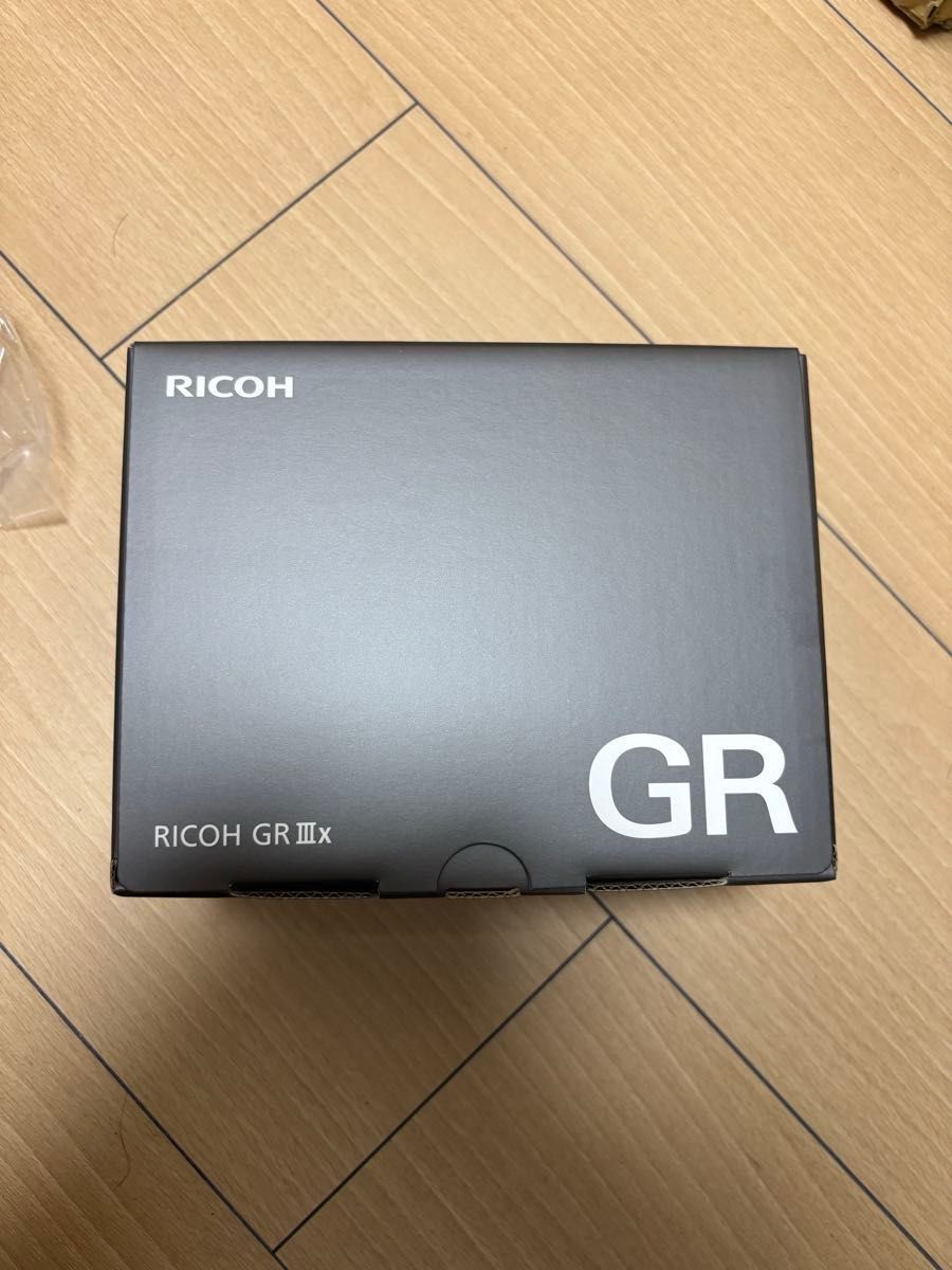 僅か231ショット 元箱付き リコー GR IIIx｜Yahoo!フリマ（旧