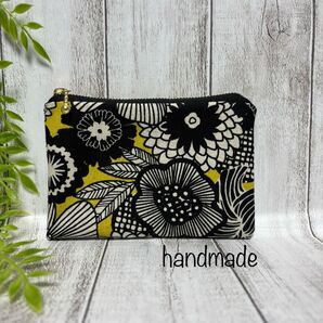 351【ハンドメイド】ボタニカル柄 北欧柄 花柄 ポーチ 小物入れ 化粧ポーチ サニタリーポーチ マルチポーチ ミニポーチ