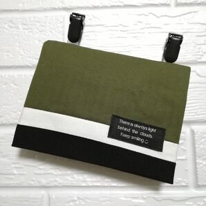 ★オーダーメイド★タグ付き カーキ×ボーダー ☆ クリップ付 ☆ 移動ポケット