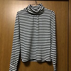 オリーブデオリーブ 長袖Tシャツ