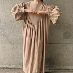 INTER FACTORY/インターファクトリー ベージュワンピース