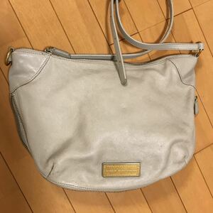 MARC BY MARC JACOBS ショルダーバッグ 斜めがけ グレーベージュ A4サイズ マークバイマークジェイコブス