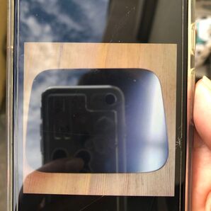 セレナ給油口部品