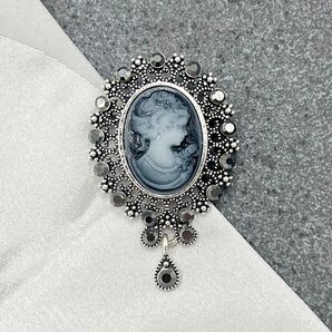BC021-b ブローチ カメオ風 ラインストーン おしゃれ かわいい 新品 アンティーク調 アクセサリー