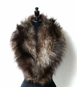 * fox fur collar to coil shawl lining floral print total length approximately 100.