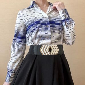 パターン柄 開襟ポリシャツ ブラウス 昭和レトロ ヴィンテージ 白 青 一点物