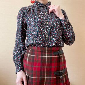 小花柄 ボタニカル柄 シャツブラウス 昭和レトロ ヴィンテージ 黒 ピンク 青